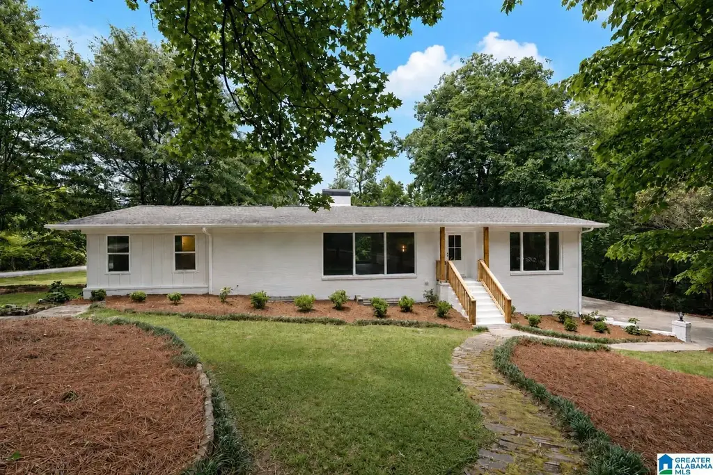 2301 Harmony Lane, HOOVER
