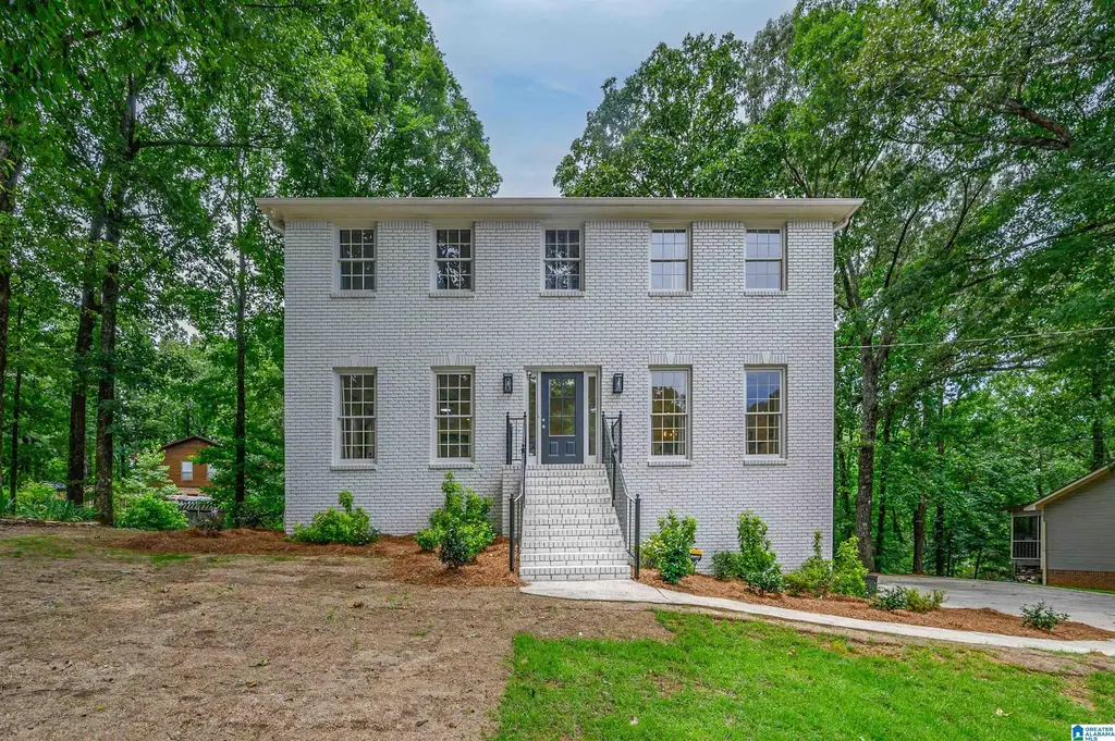 1700 White Oak Place, HOOVER