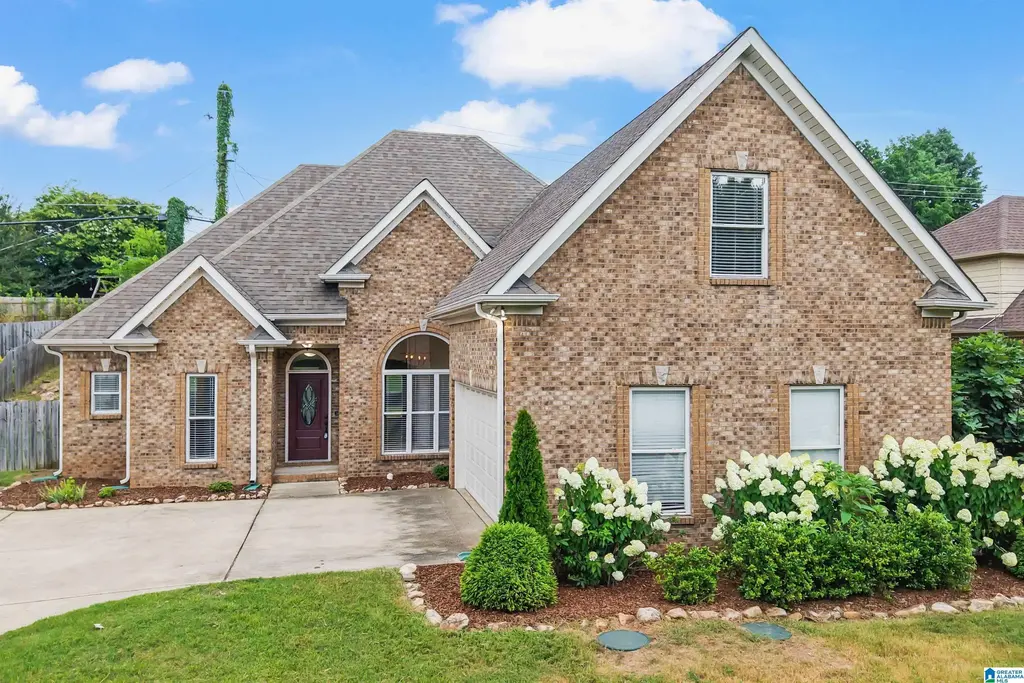 710 Valley Street, HOOVER