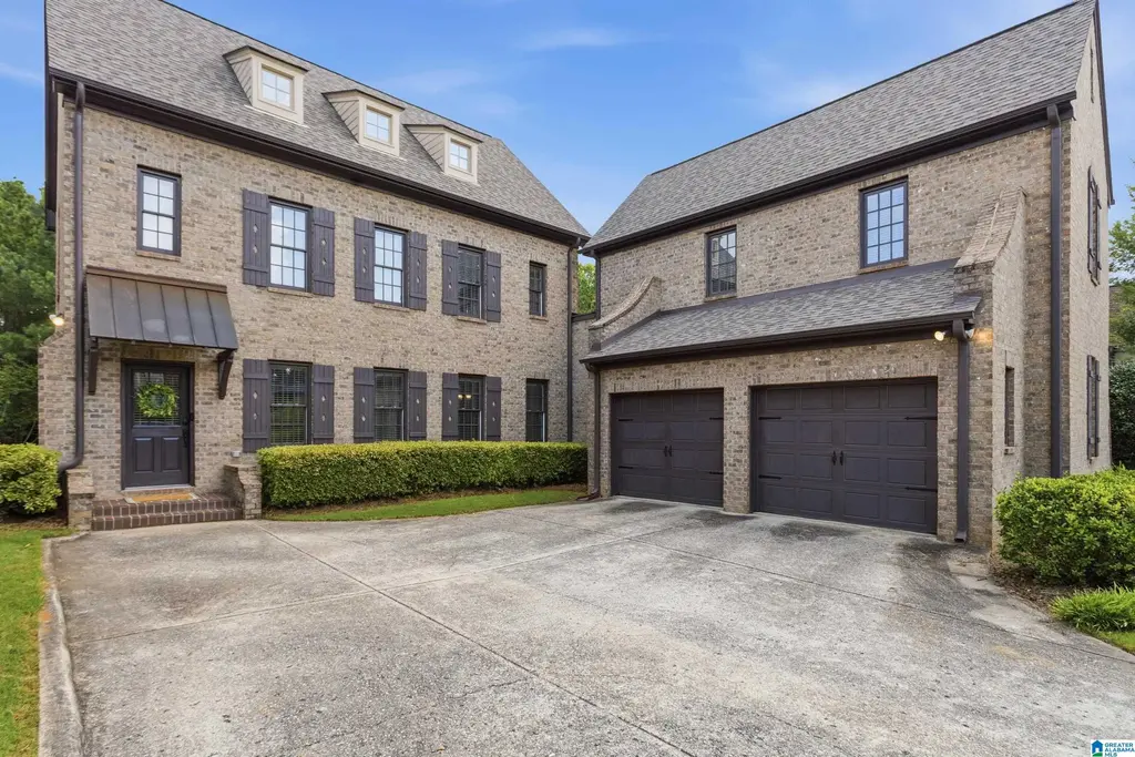 2081 Greenside Way, HOOVER
