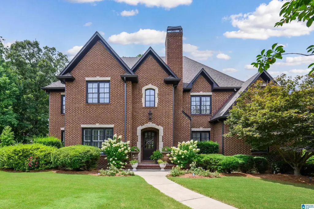 1204 Perthshire Court, HOOVER