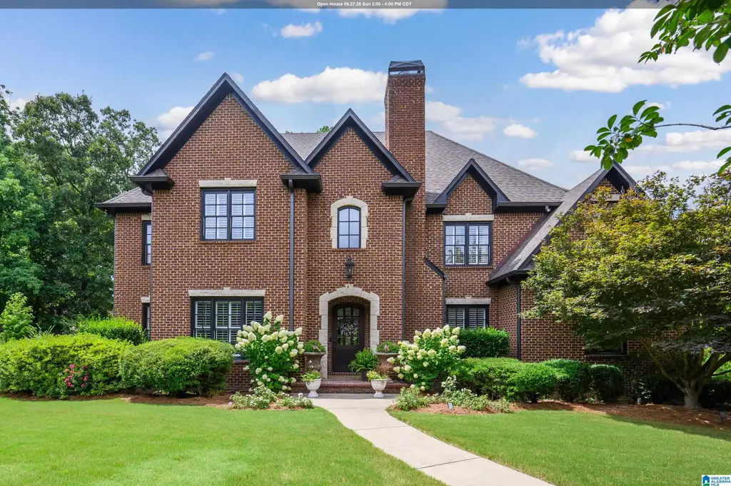 1204 Perthshire Court, HOOVER