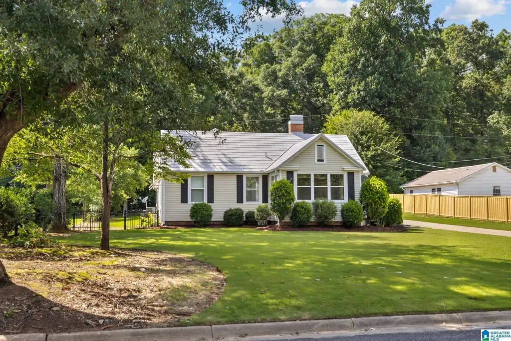 330 Brentwood Avenue, TRUSSVILLE