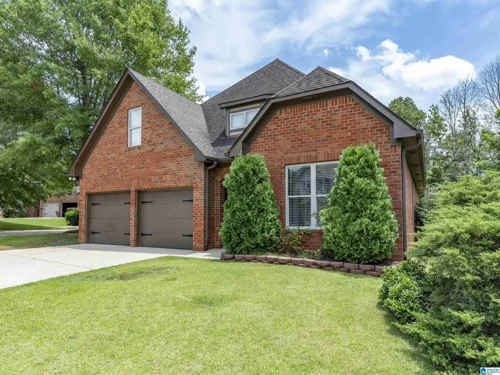 5745 Park Side Pass, HOOVER