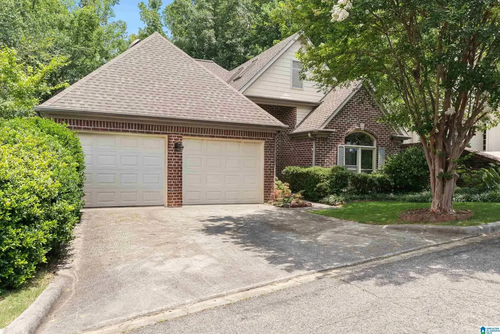 2241 Sterling Ridge Circle, VESTAVIA HILLS
