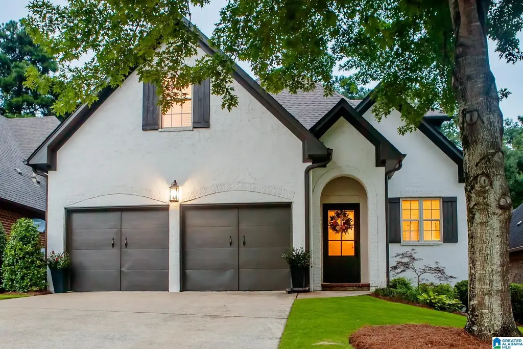 327 Barrington Court, IRONDALE