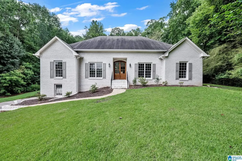 1147 Riverchase Parkway W, HOOVER
