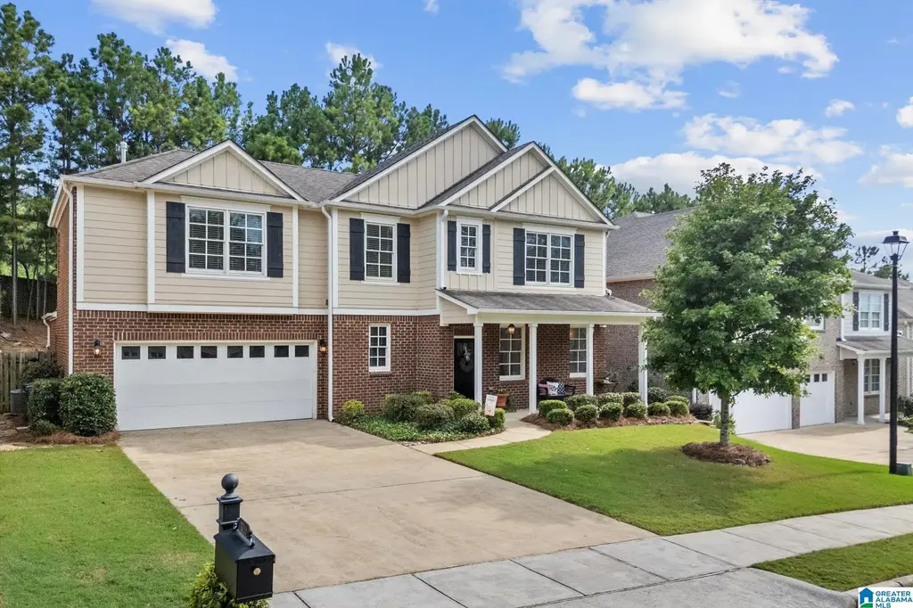 1233 Hunters Gate Drive, HOOVER