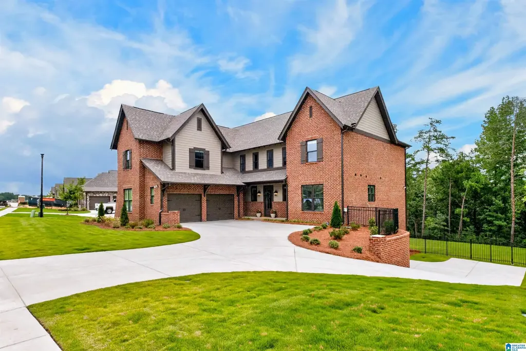 1222 Brayfield Crest Drive, VESTAVIA HILLS