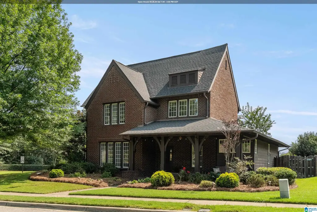 3840 Village Center Drive, HOOVER