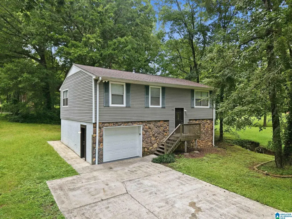 7322 Cavern Road, TRUSSVILLE