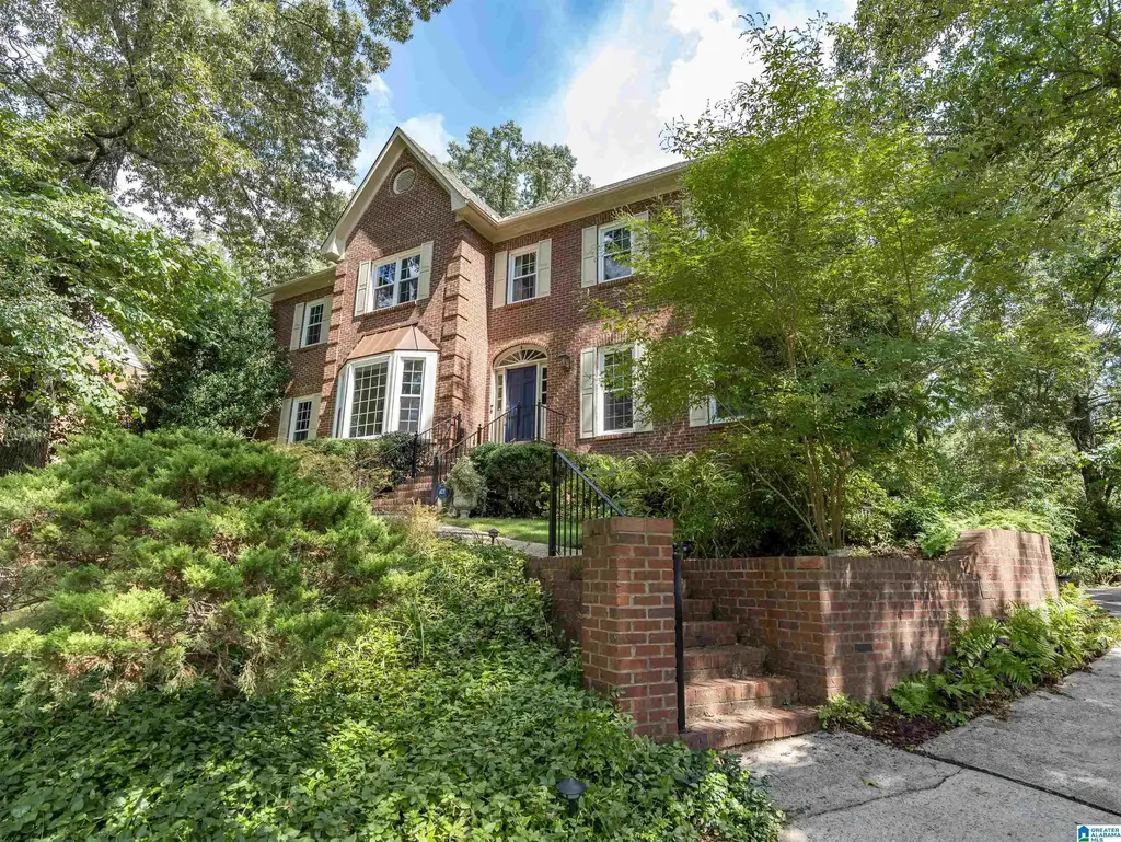 912 Tall Pines Lane, HOOVER