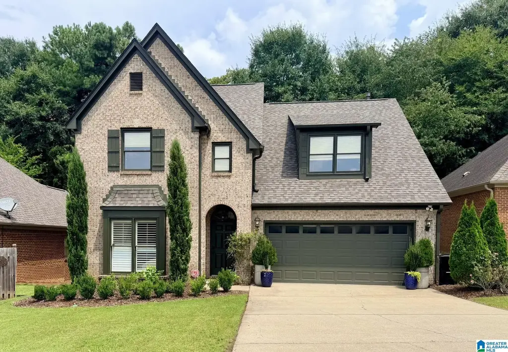 3608 Courtyard Lane, VESTAVIA HILLS