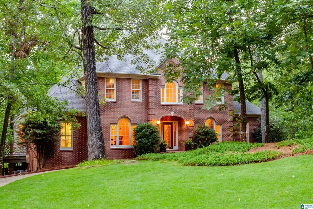 2348 Country Ridge Drive, VESTAVIA HILLS
