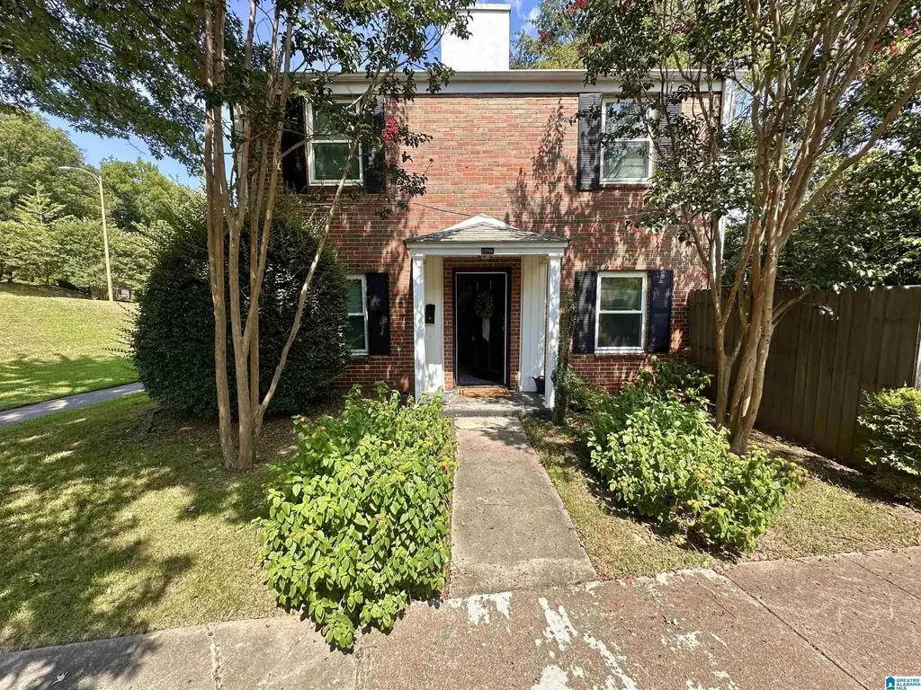 1771 Valley Avenue A, HOMEWOOD