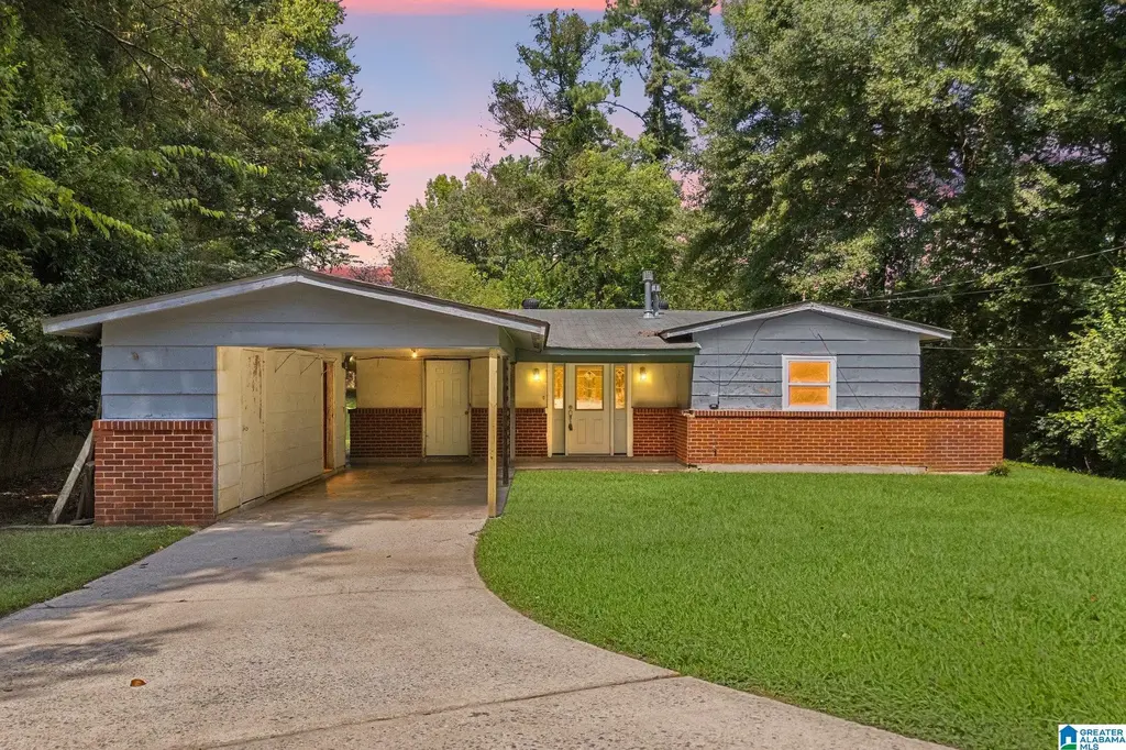 2160 Larchmont Circle, HOOVER