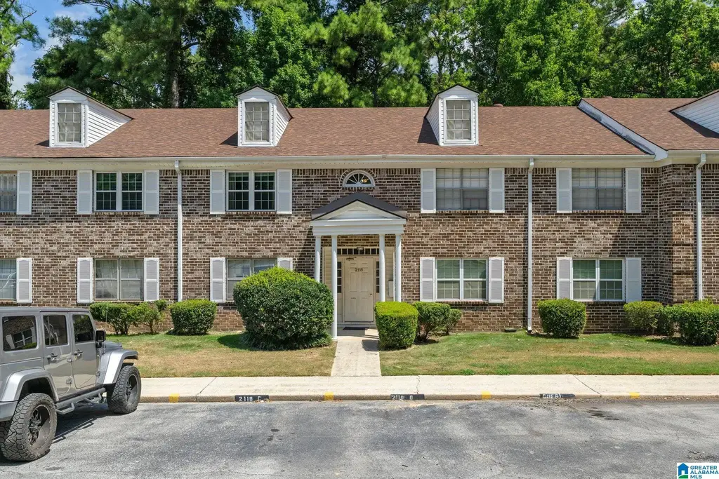 2118 Montreat Lane B, VESTAVIA HILLS