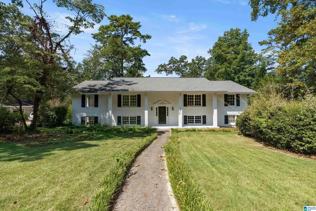 3208 Winchester Road, HOOVER