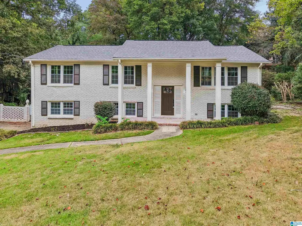 3425 Ridge Dell Circle, VESTAVIA HILLS