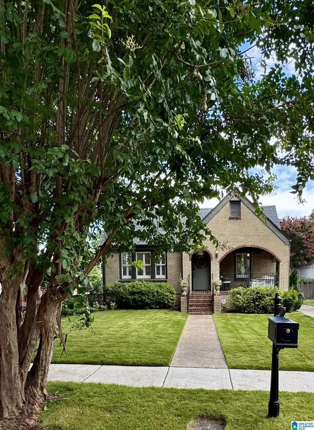209 Saint Charles Street, HOMEWOOD