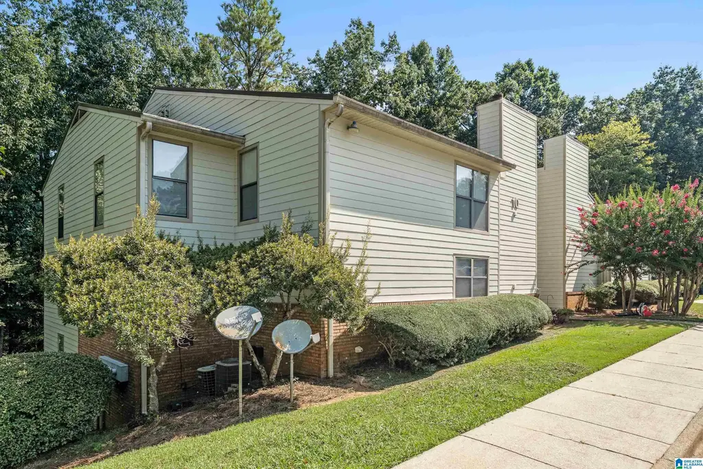 1008 Gables Drive In Bldg 10, HOOVER