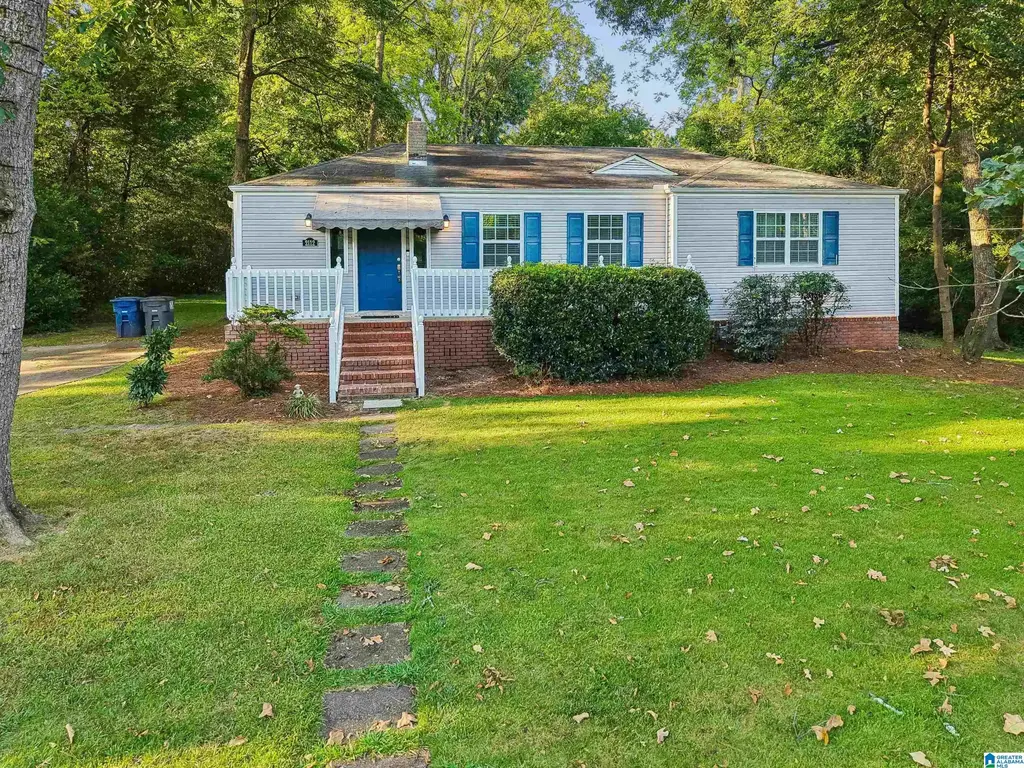 2112 Larkwood Drive, HOOVER