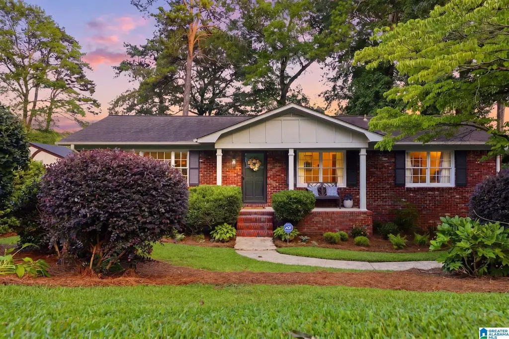 1845 Saulter Road, HOMEWOOD