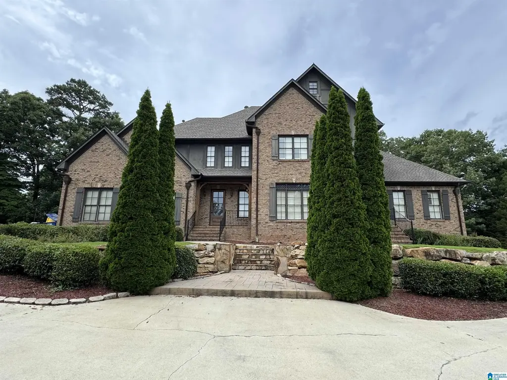416 Mccormack Way, HOOVER