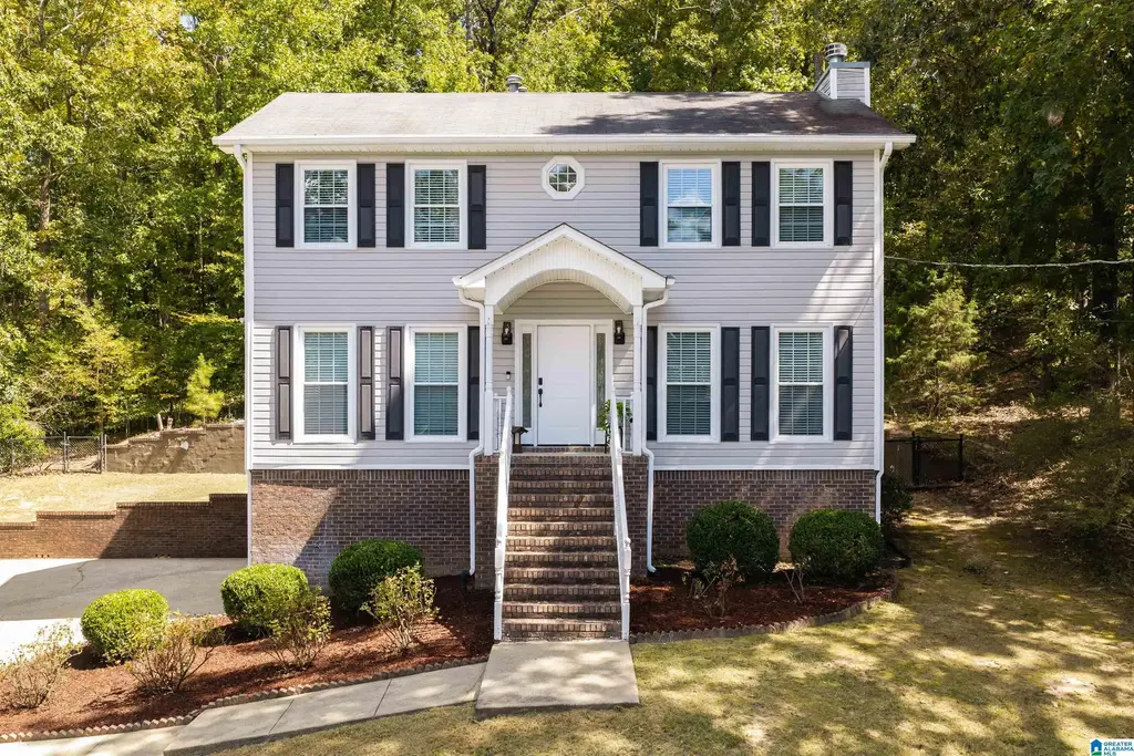 137 S Run Circle, HOOVER
