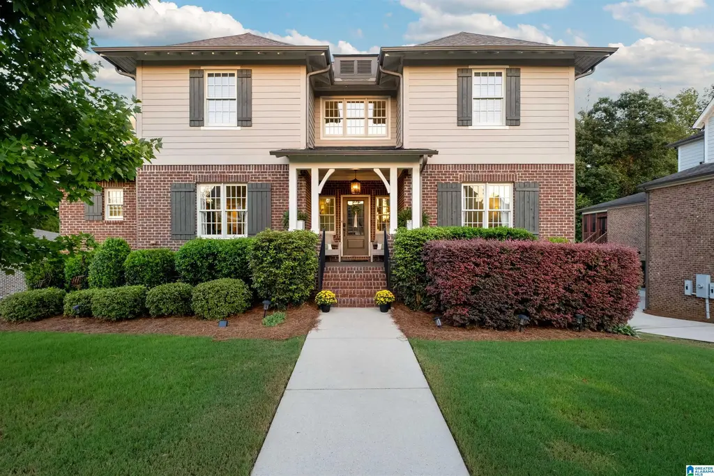 2302 Southampton Drive, HOOVER