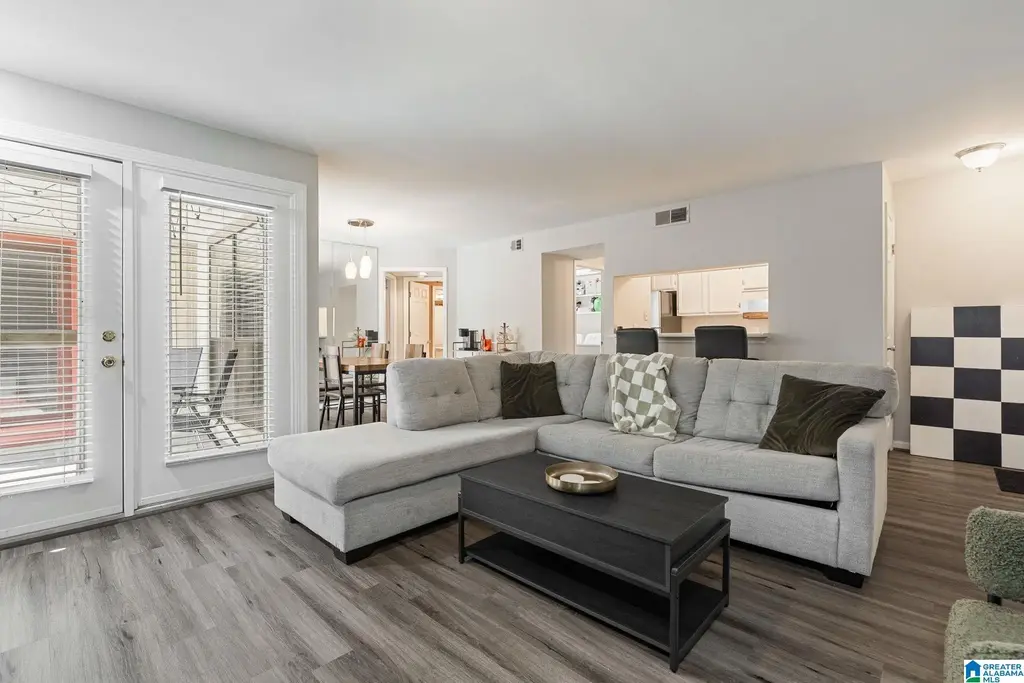 509 Gables Drive 509, HOOVER