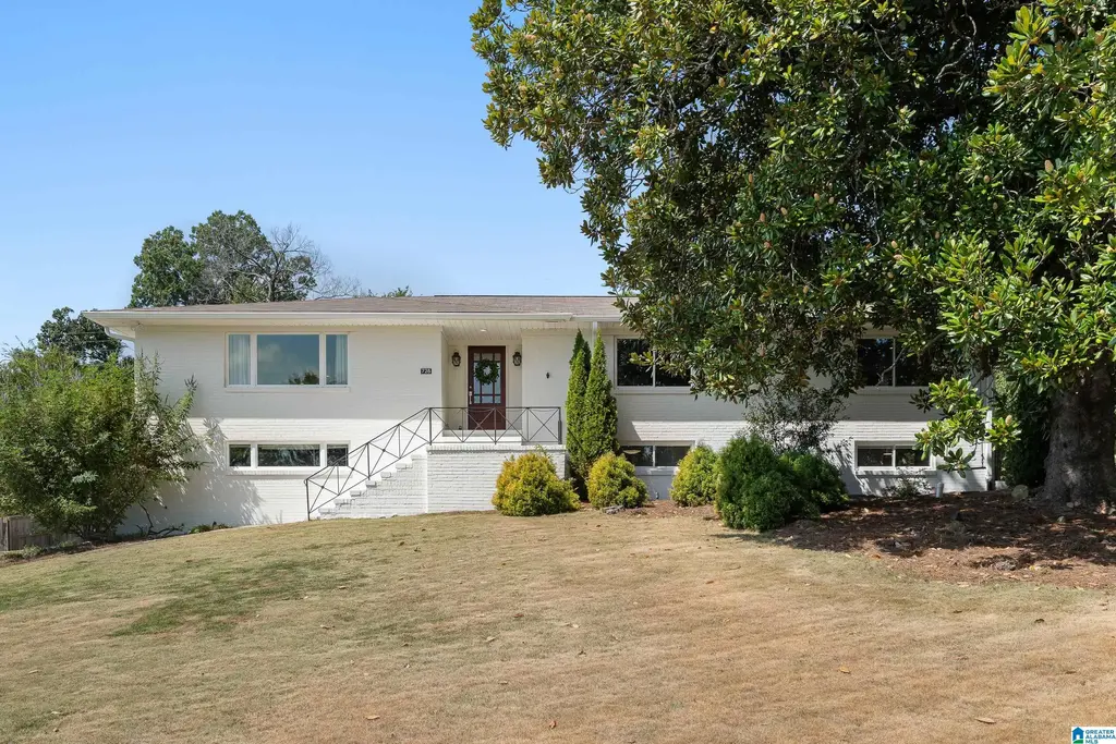 728 Rockbridge Road, VESTAVIA HILLS