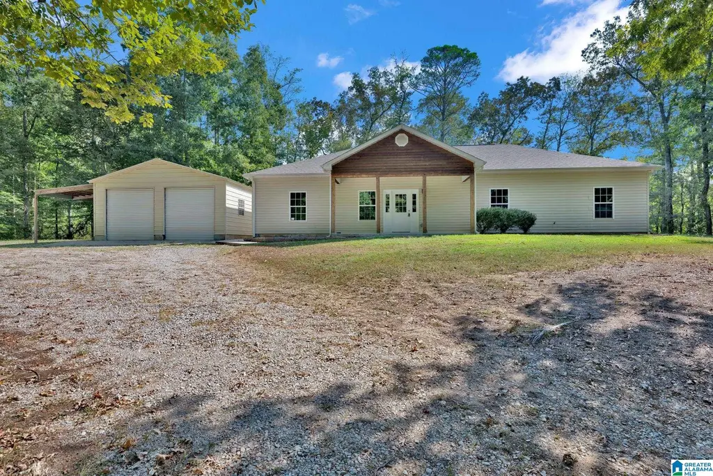 7009 Mcfrancis Road, TRUSSVILLE