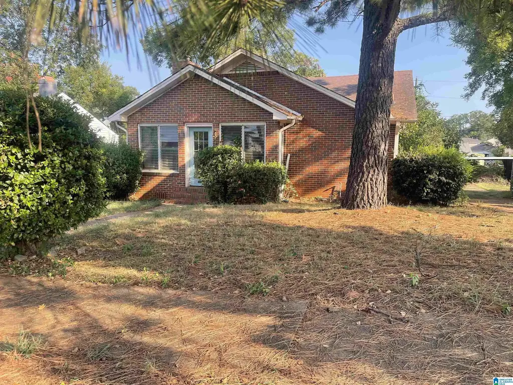 1520 1st Court W, BIRMINGHAM