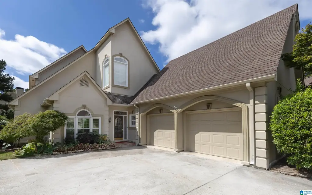 408 Rockport Lane, HOOVER