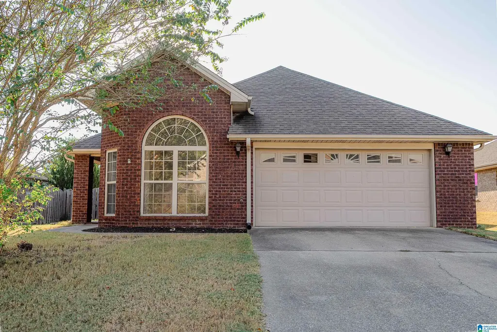 326 Ivy Hills Circle, CALERA