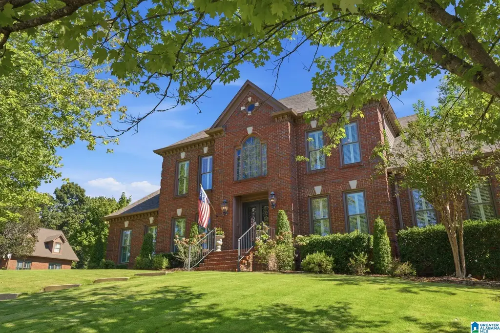 3351 Buckhead Drive, VESTAVIA HILLS