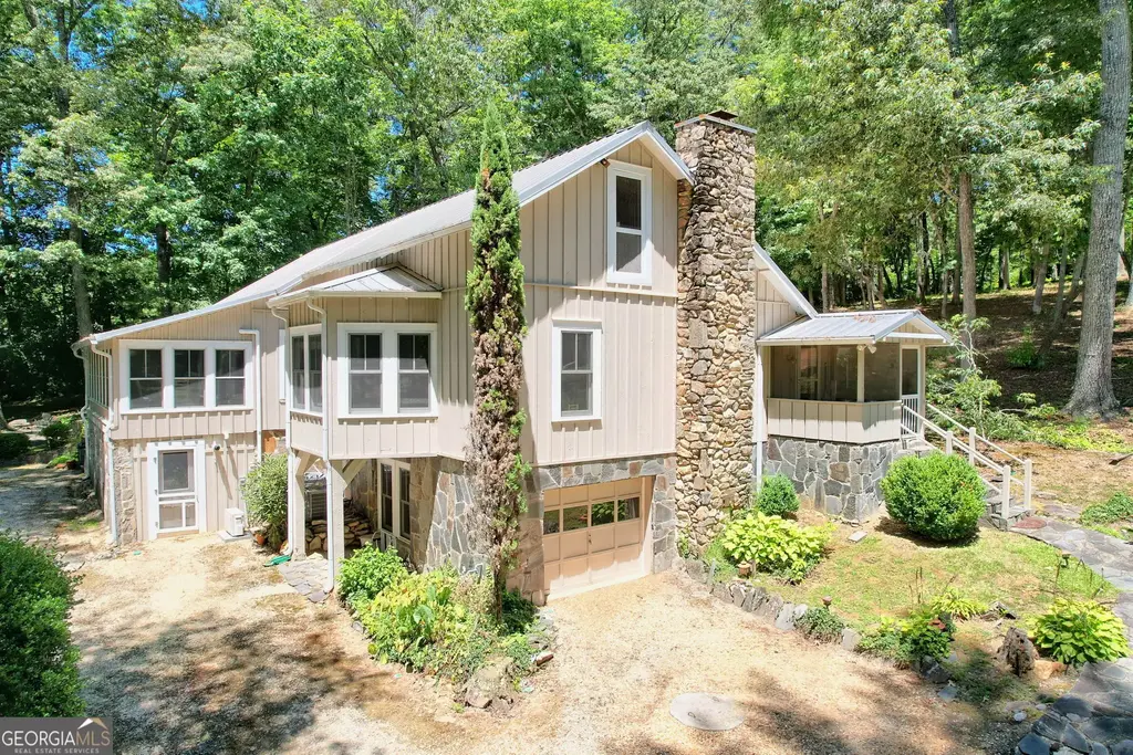 208 Colony Road, Dillard