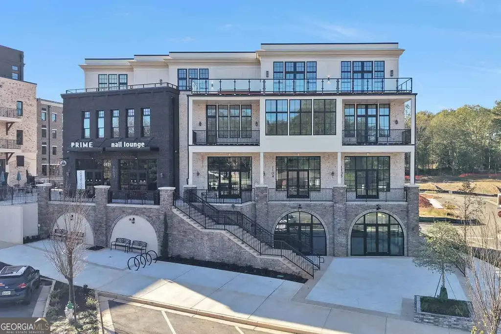 8200 Main Street S 1306, Woodstock