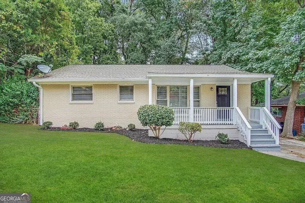 2228 Sw Springdale Circle, Atlanta