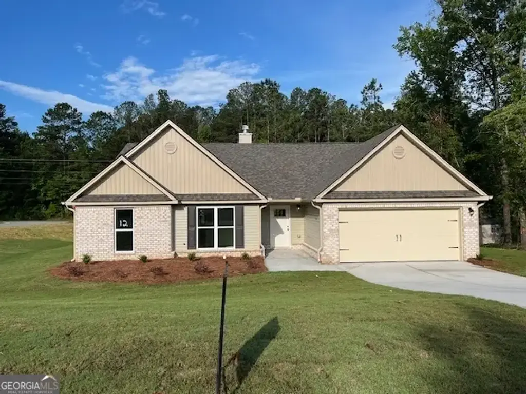 398 Riley Circle, Milledgeville