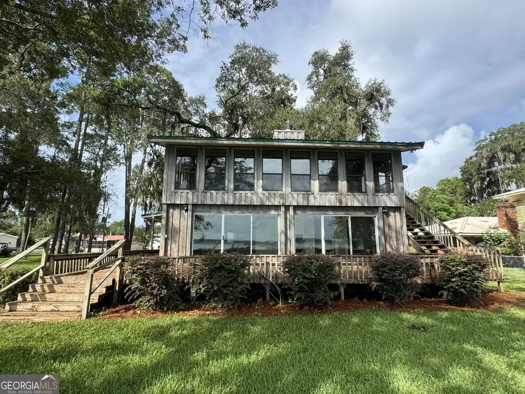 863 Hickory Bluff Road, Waverly