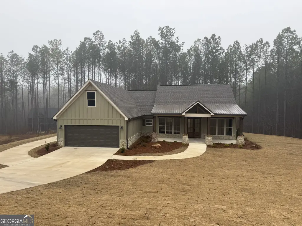 33 Wolf Creek Cove, Lagrange
