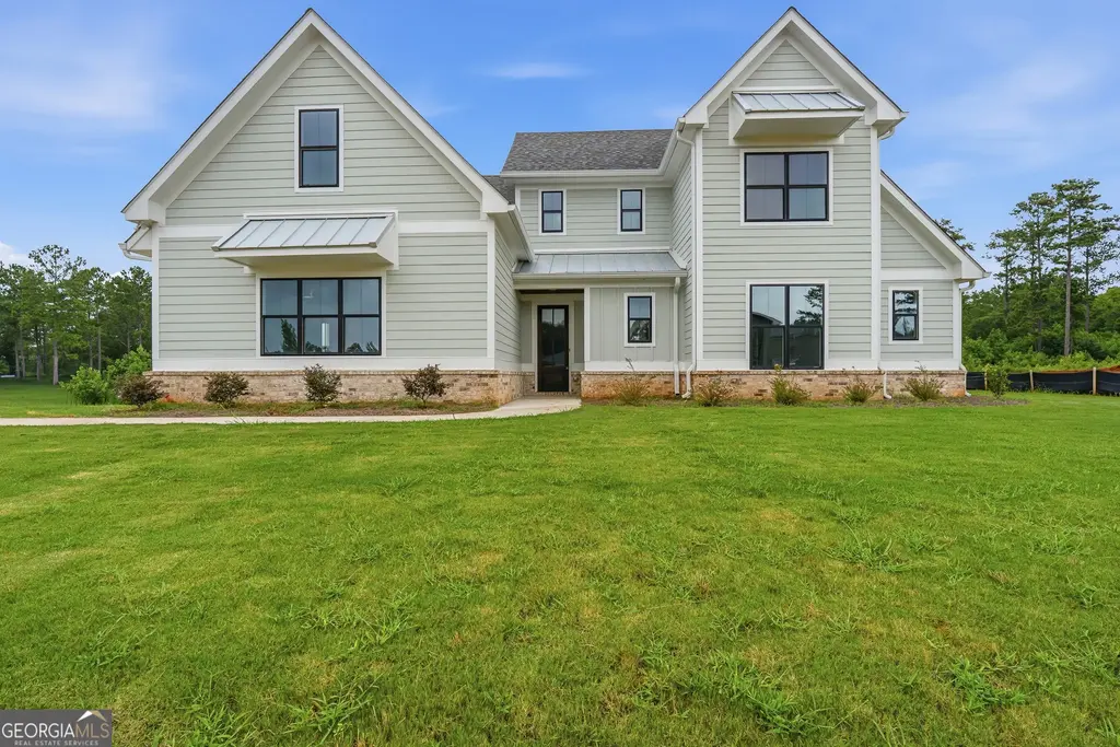 155 Hawthorne Lane, Forsyth