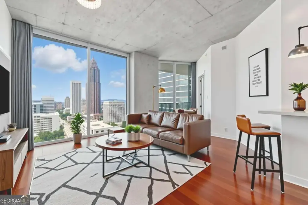400 W Peachtree Street Nw 2713, Atlanta