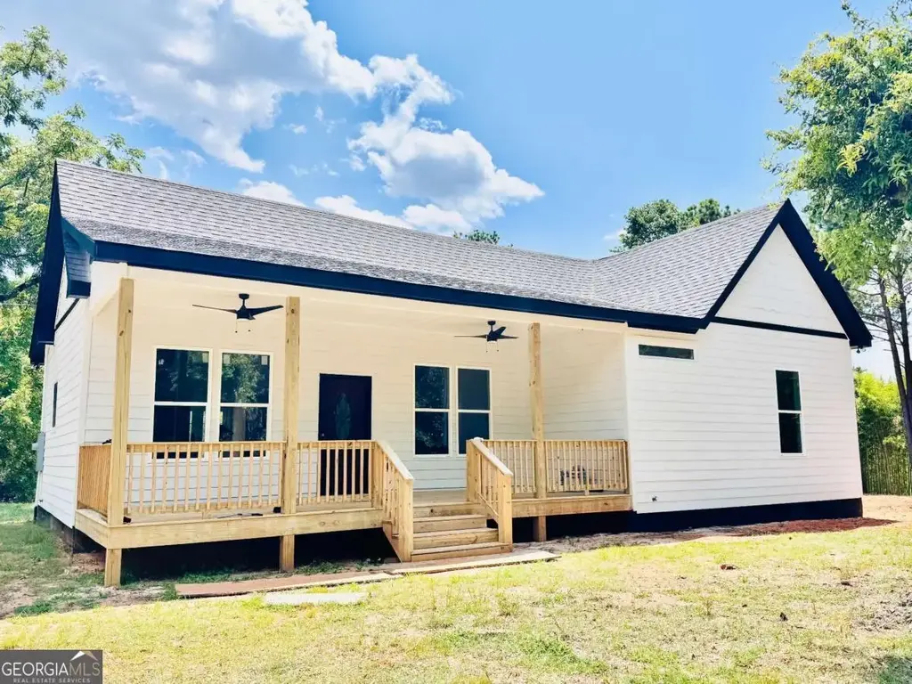 1859 William Smith Road, Elberton