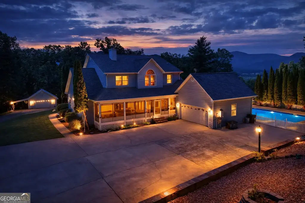 266 E Wright Road, Blairsville