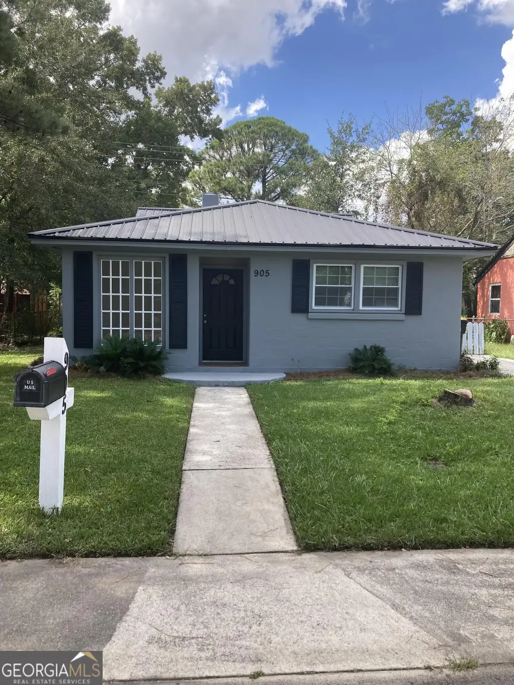 905 Cubbedge Street, Savannah
