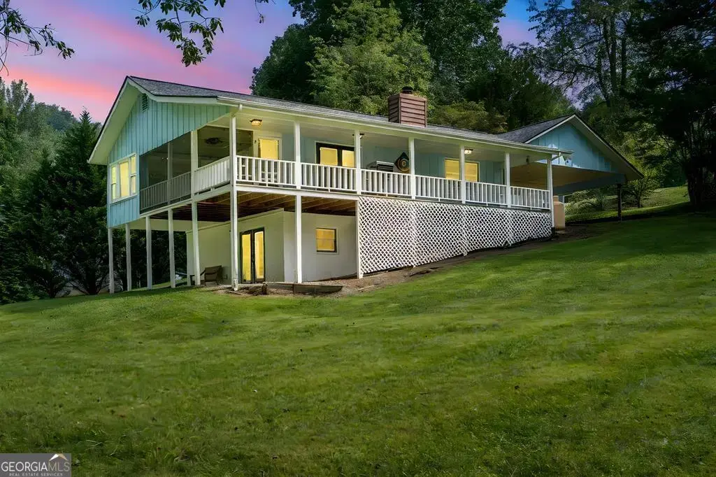 55 Chatuge Hills Drive, Hayesville