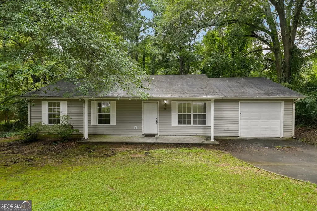 103 N Circle Drive, Ellenwood